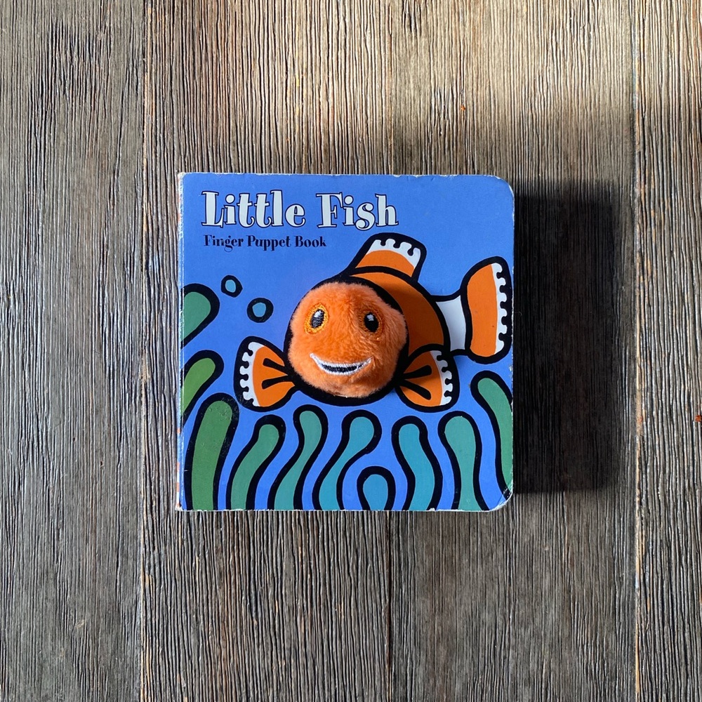 4/$20 Little Fish Finger Puppet Book